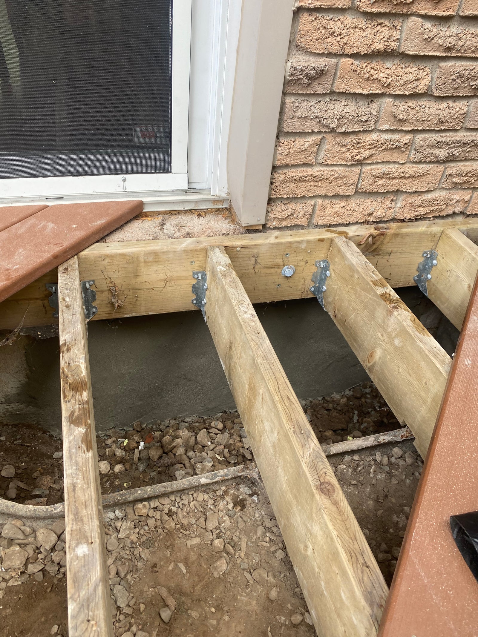 Veneer Closure for Wall Openings
