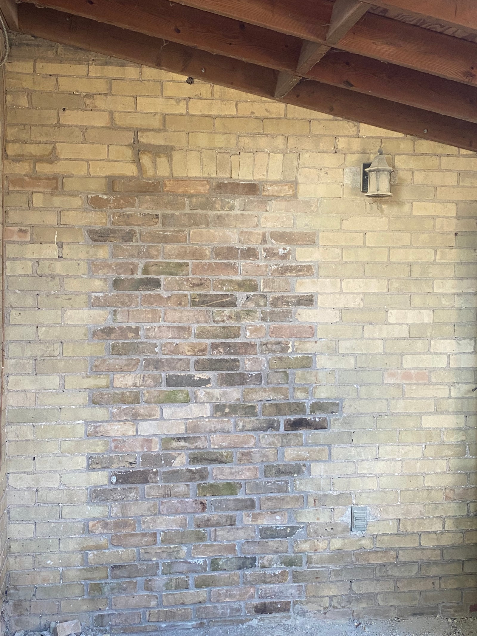 Veneer Closure for Wall Openings