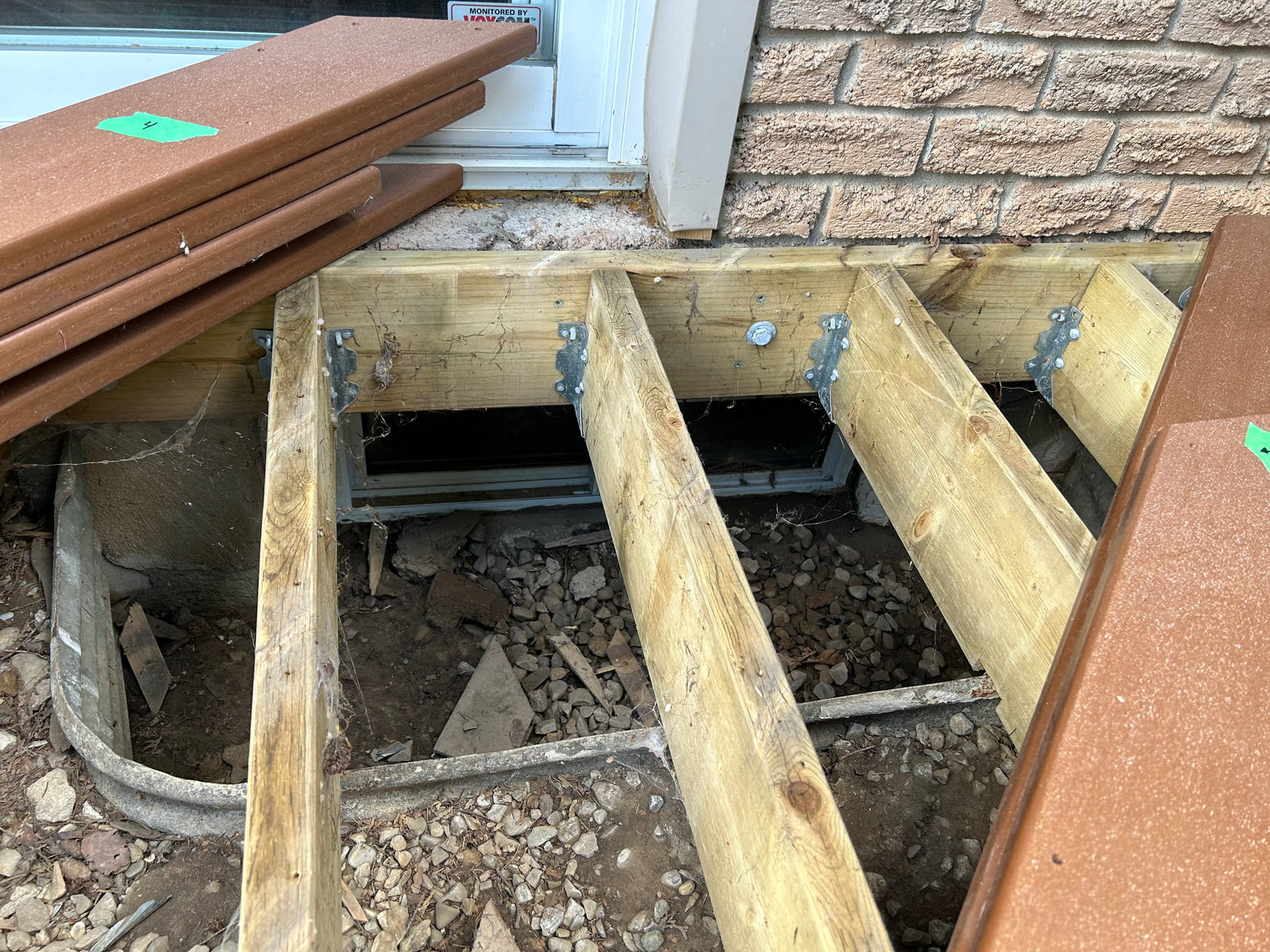 Veneer Closure for Wall Openings