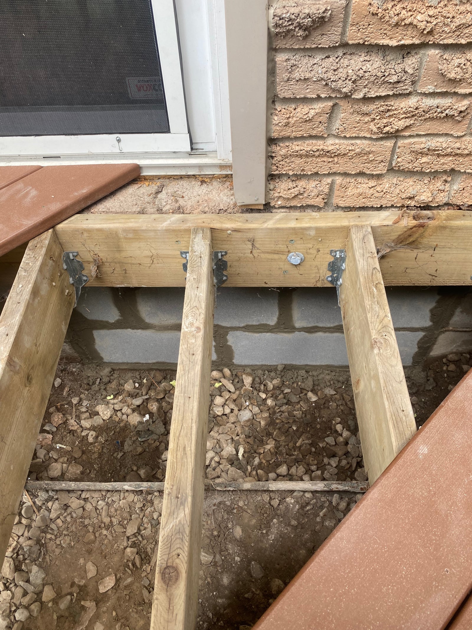 Veneer Closure for Wall Openings